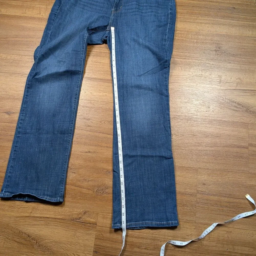 Levis Classic Bootcut Jeans Womens 16W Blue Mid Rise Dark Wash Stretch Denim
